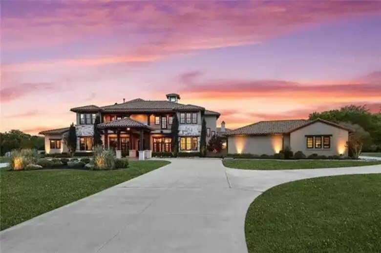 zeke elliott house