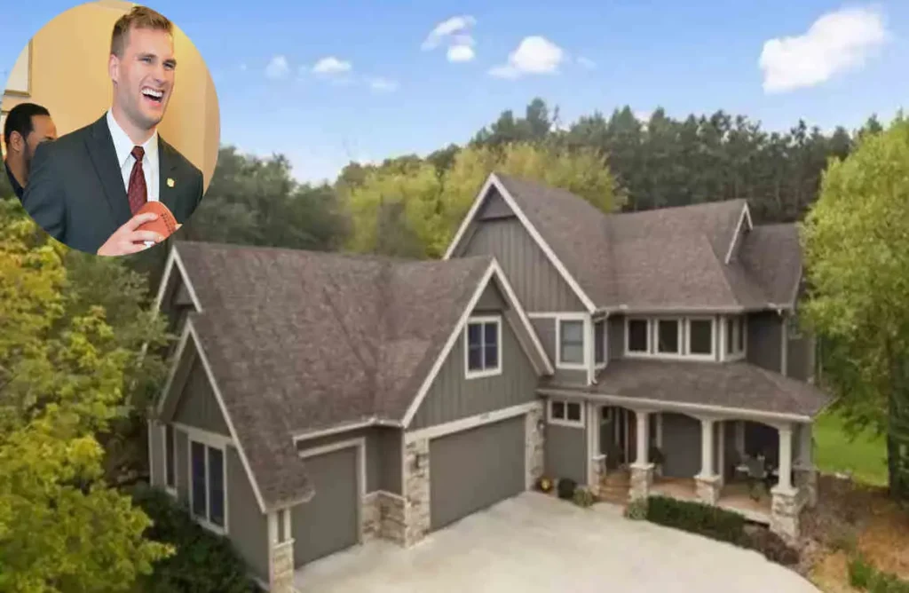 Explore Kirk Cousins’ Stunning Atlanta Home Kirk Cousins’ Atlanta Home