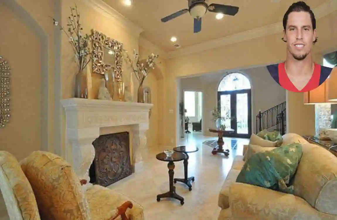 Brian Cushing's house