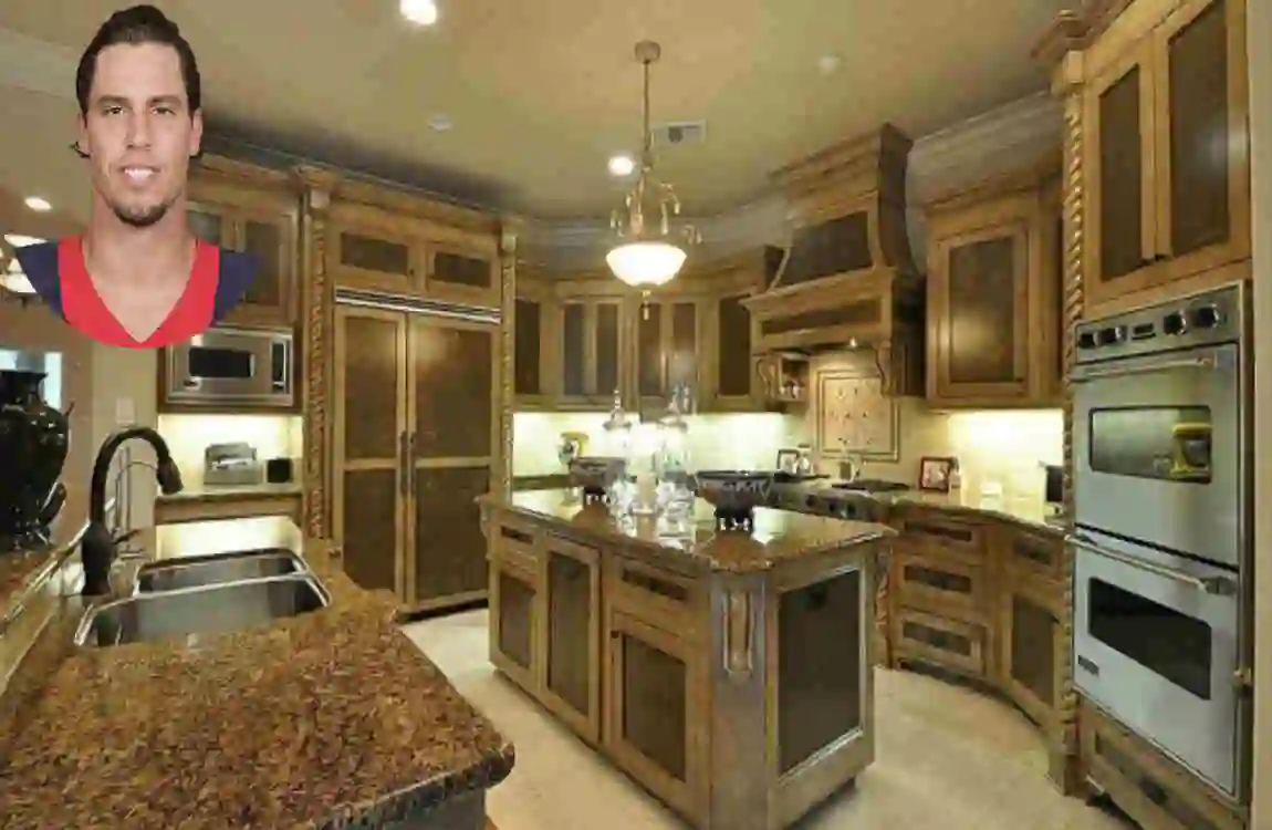 Brian Cushing's house